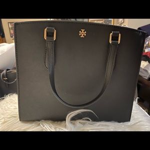 Emerson satchel with passport wallet